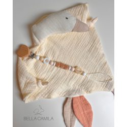   Bella Camila krém szundikendő hozzáillő névre szóló cumilánccal