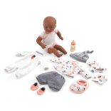 Djeco Játékbaba kiegészítőkkel - Cseri bőröndje - Cerise's suitcase